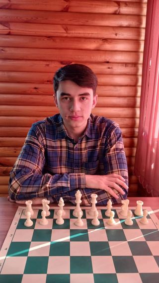 Шахматы для детей и подростков 7–17 лет, онлайн и офлайн, Алматы